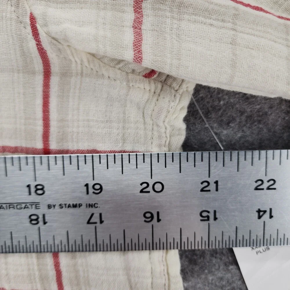 Old Navy Shirt Boys XXL 18 Plus Button Down Short Sleeve White Beige Plaid